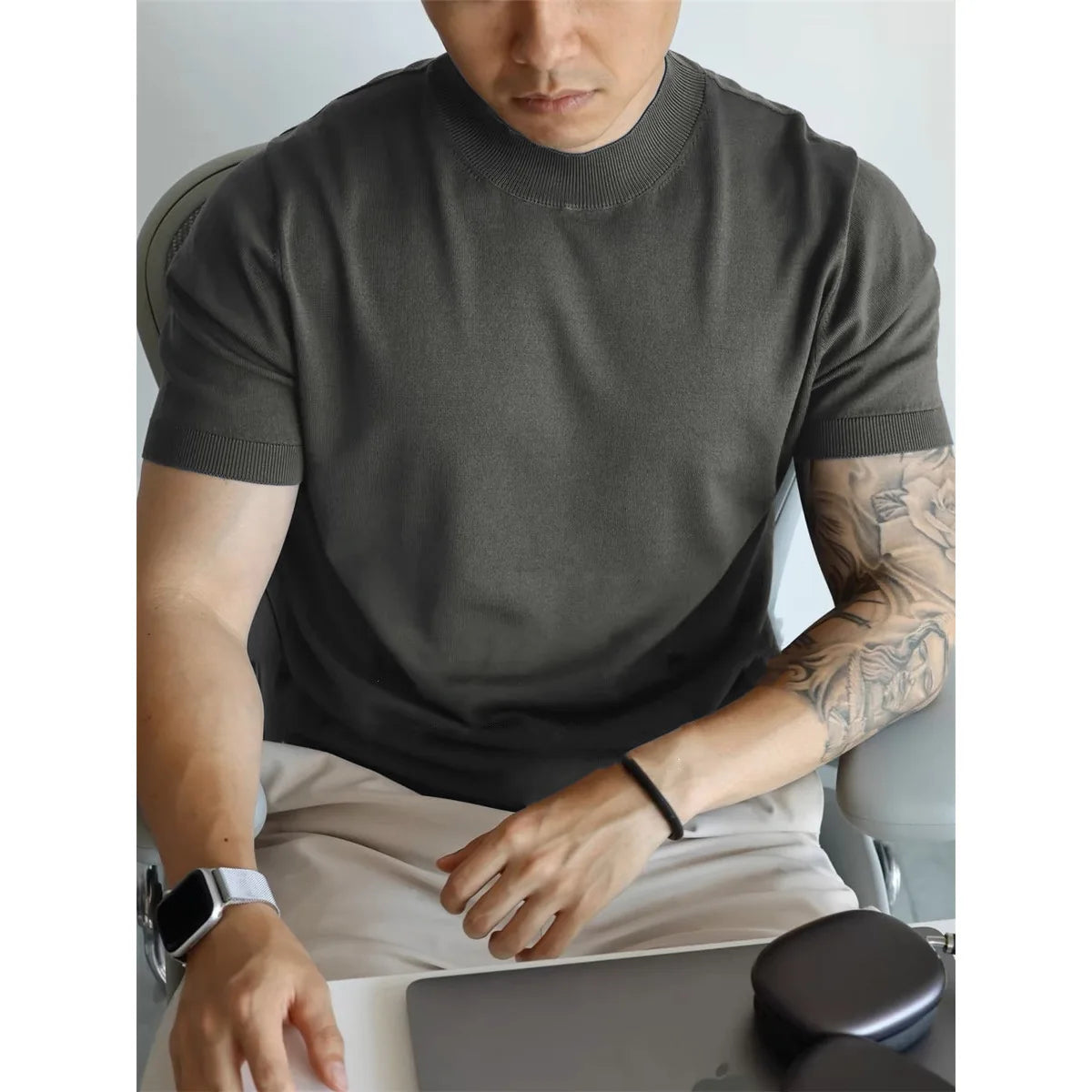Slim-fitting Business T-shirt